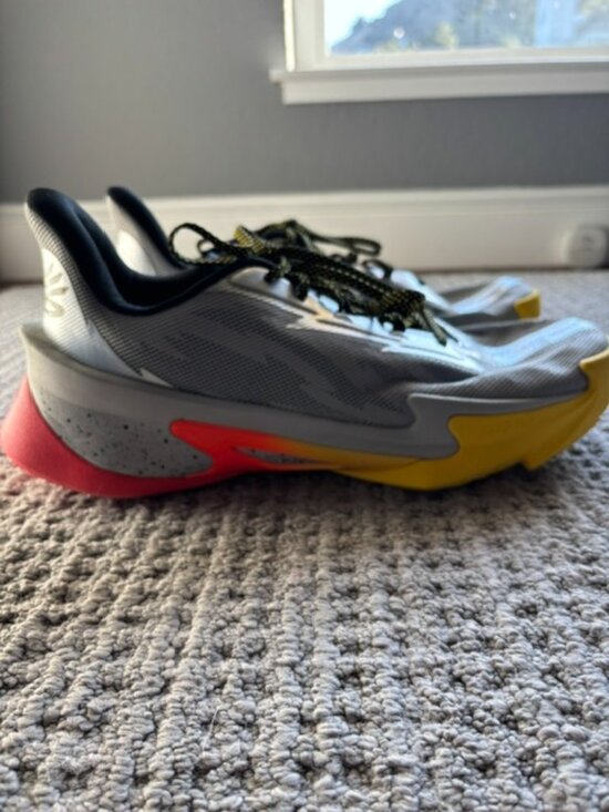 Under Armour Curry Series 7 Sneakers \